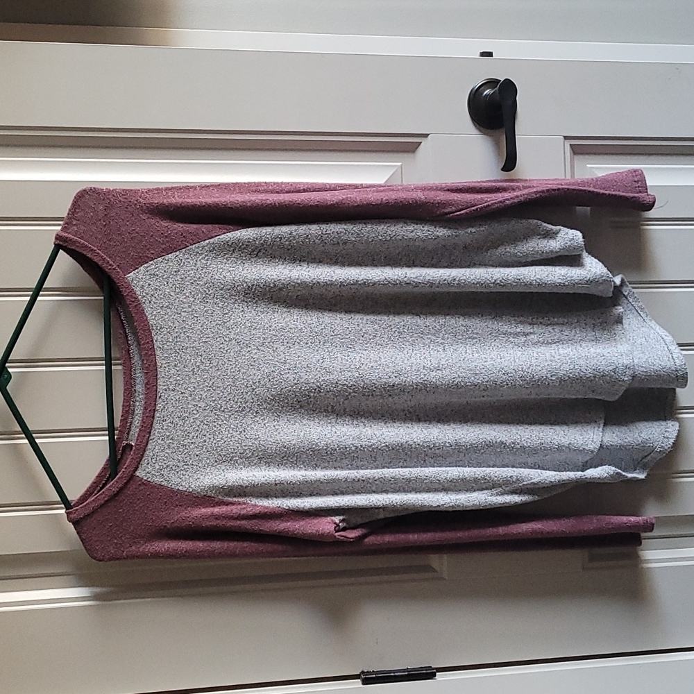 American Eagle Soft and Sexy Plush Top